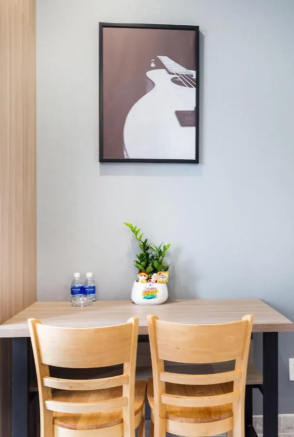 Studio Serviced Apartment - Phu Nhuan Center Ho Chi Minh-staden